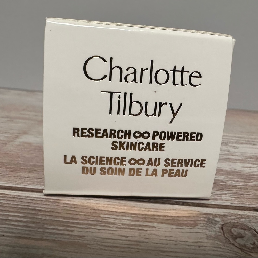Charlotte Tilbury Collagen Superfusion Facial Oil - Picture 7 of 8